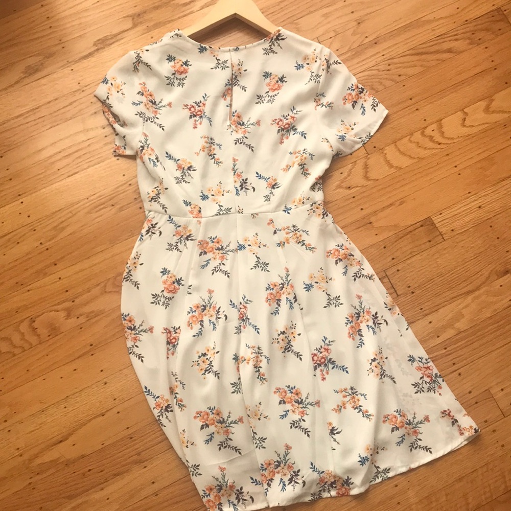 Short sleeve dress by Lush - Picture 3 of 7
